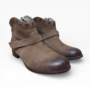 UGG Austin Fawn Ankle Boots Women Size 7 Brown Leather Shearling Western Cowboy